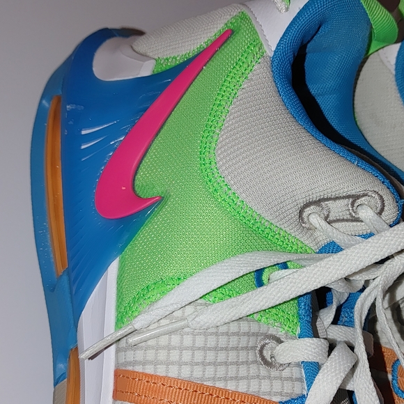 Nike Green and Blue Sneakers Sleek Modern Design - Picture 8 of 10